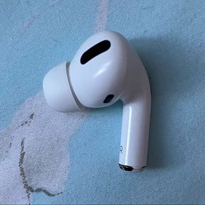 Apple AirPod Pro (RIGHT AIRPOD ONLY)